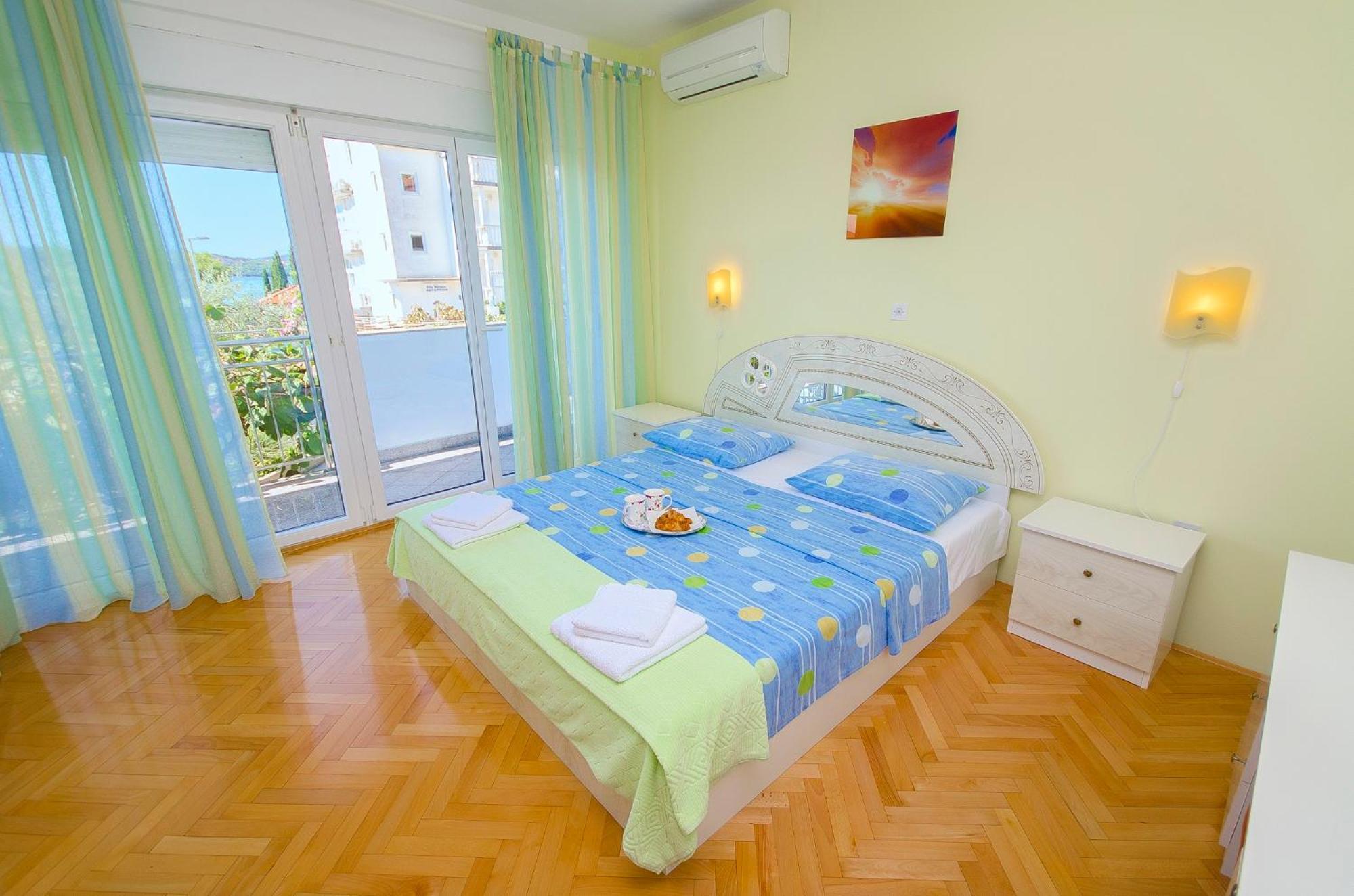 Apartments Maslina Трогир Экстерьер фото