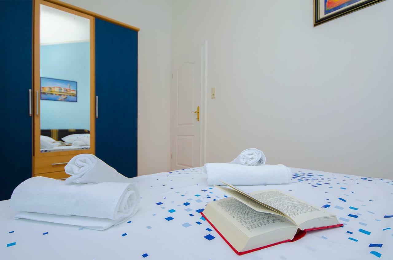 Apartments Maslina Трогир Экстерьер фото