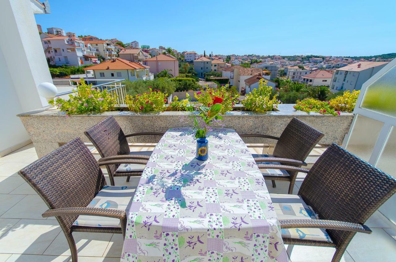 Apartments Maslina Трогир Экстерьер фото