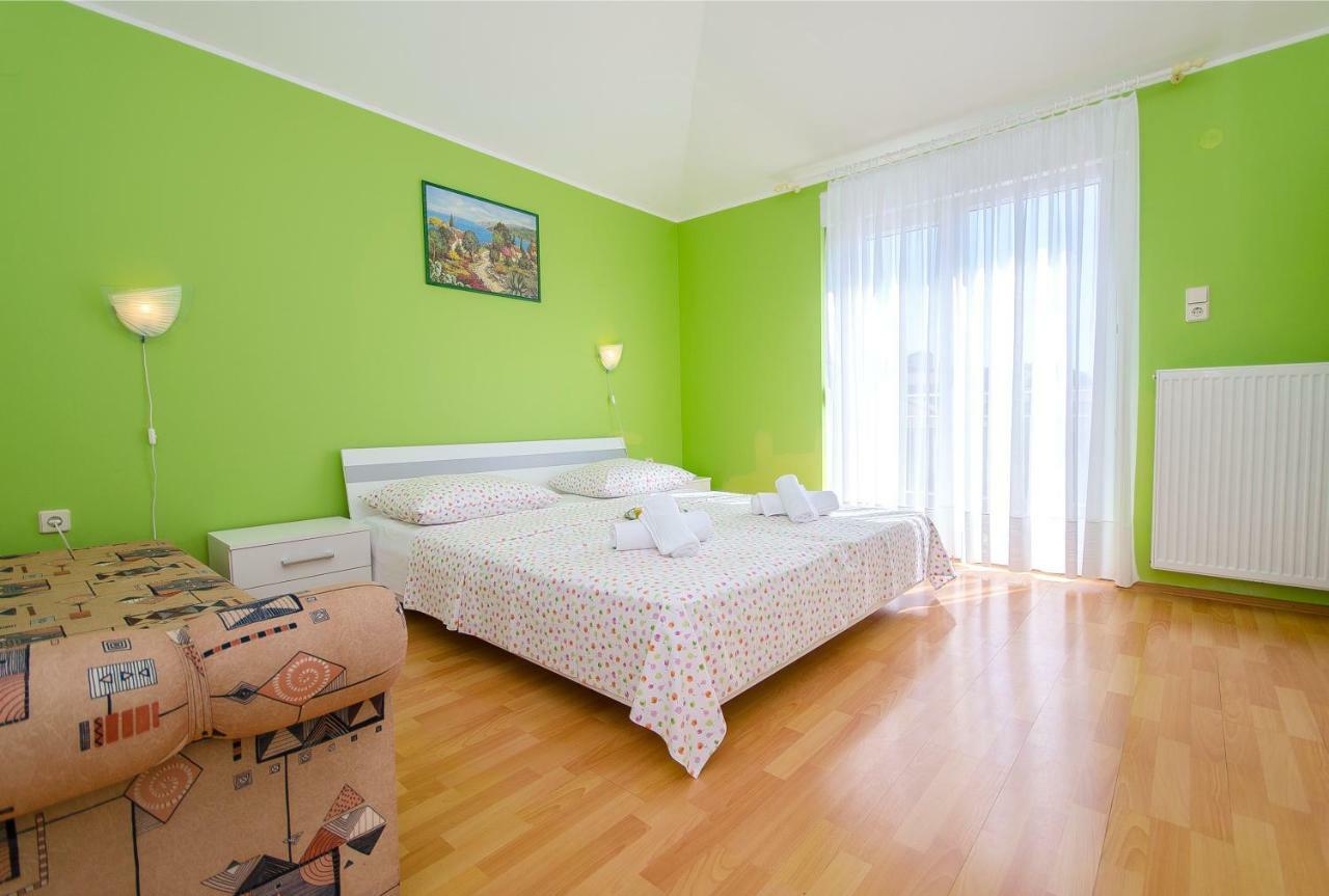 Apartments Maslina Трогир Экстерьер фото